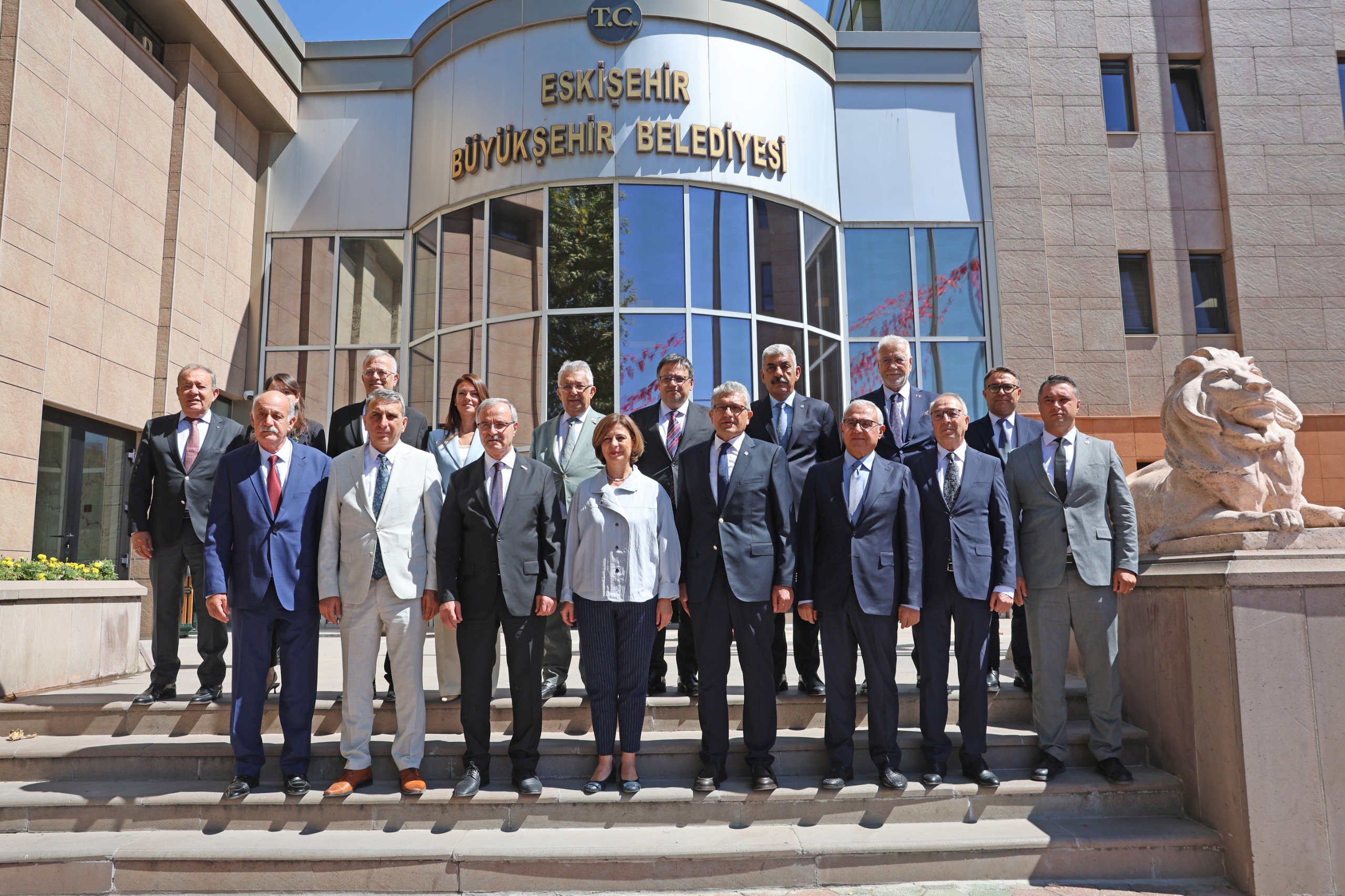 OSBÜK HEYETİNDEN BAŞKAN ÜNLÜCE’YE ZİYARET (1).jpeg