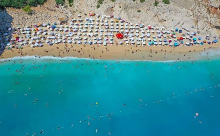 Antalya'ya Turist Akını Devam Ediyor