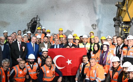 Çamlıhemşin Tüneli’nde Işık Göründü: Karadeniz Ulaşımına Büyük Katkı