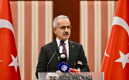 Bakan Uraloğlu’ndan Rizelilere Müjde: Rize-Artvin Havalimanı CAT-2 Seviyesine Yükseltiliyor