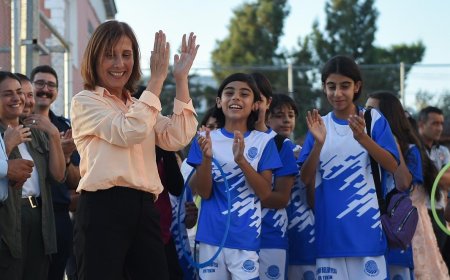 Seyhan Belediyesi Yaz Spor Okullarında 2 Bin Çocuğa Sertifika Verdi