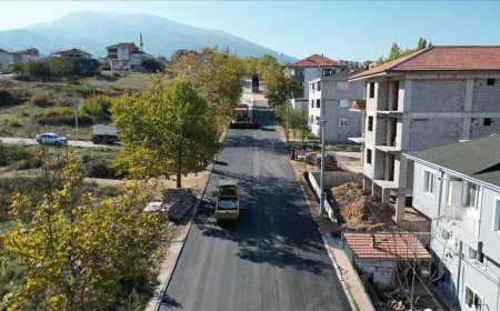 İnegöl Yeniceköy Mahallesi’nde Asfalt Çalışmaları Tüm Hızıyla Devam Ediyor