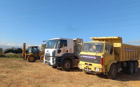 Orhangazi Belediyesi Fen İşleri Ekipleri, Mahallelerin Yol ve Parke Sorunlarını Çözmeye Devam Ediyor