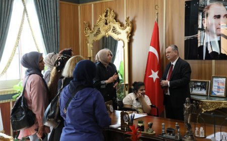 Başkan Balaban, Halk Gününde Vatandaşların Taleplerini Dinledi