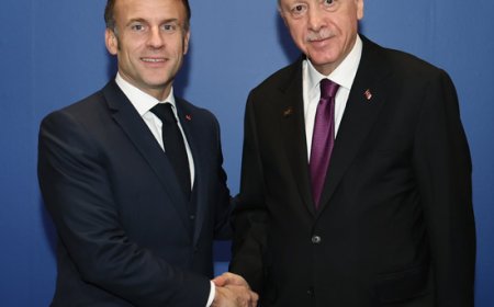 Cumhurbaşkanı Erdoğan, Fransa Cumhurbaşkanı Macron ile Görüştü