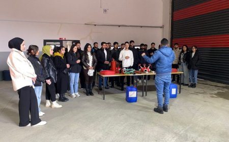 Bitlis Eren Üniversitesi Öğrencilerine İtfaiye Müdahale Eğitimi Verildi