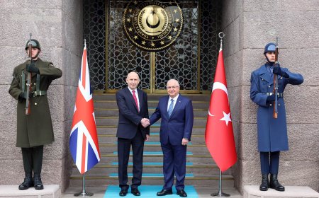 Millî Savunma Bakanı Yaşar Güler, İngiltere Savunma Bakanı John Healey ile Görüştü