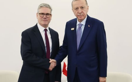 Cumhurbaşkanı Erdoğan, İngiltere Başbakanı Starmer ile Görüştü