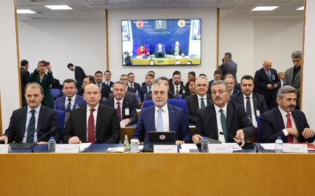 Bakan Işıkhan, Türkiye İhracatçılar Meclisi Başkanlar Kurulu Toplantısı'na Katıldı