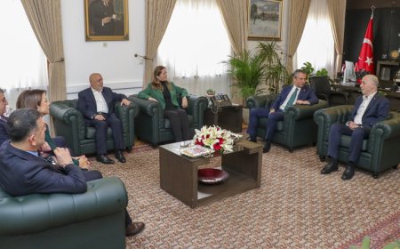 CHP Genel Başkanı Özgür Özel, İşçi Sendikaları Konfederasyon Başkanları ile Görüşme Gerçekleştirdi