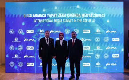 "Bakan Göktaş: Medya, İnsanlık Değerlerini Yüceltmeli"