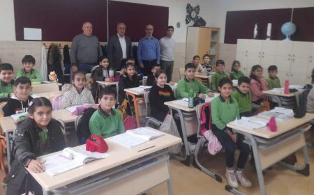 Defne İlçe Milli Eğitim Müdürü Kemal Gülistan Harbiye Selahaddin Güzel İlkokulu’nu Ziyaret Etti