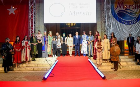 Mersin’de “Bolkarlardan Toroslara Desenlerin Sırrı” Kıyafet Sunumu ve Sergi Düzenlendi