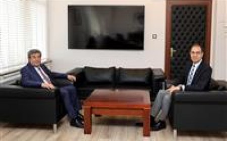 Kayseri Milletvekili Dursun Ataş’tan İl Sağlık Müdürü Dr. Mehmet Erşan’a Ziyaret