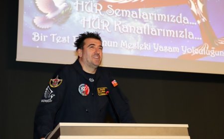 HÜRKUŞ Test Pilotu Murat Özpala, Tecrübelerini Necmettin Erbakan Üniversitesi Öğrencileriyle Paylaştı
