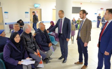 Kaymakam Ersin Tepeli, Turhal Devlet Hastanesi'ni Ziyaret Etti