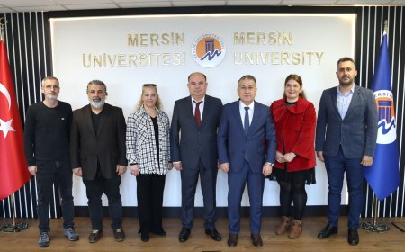 Rektör Prof. Dr. Erol Yaşar, Mezunu Olduğu Hacı Sabancı Anadolu Lisesi’nde Öğrencilerle Buluştu