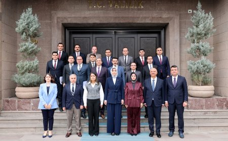 Vali Yiğitbaşı Kaymakamlarla Toplantı Yaptı