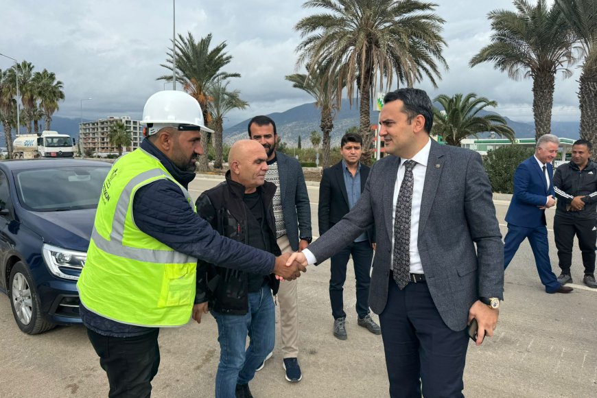 Kaymakam Musa Kazım Çelik, Finike-Kumluca D-400 Karayolu Kıyı Erozyonu Önleme Çalışmalarını İnceledi