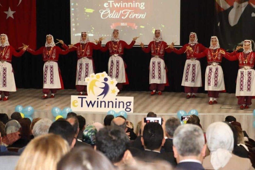 Bolu'da Başarılı eTwinning Projeleri Ödüllendirildi