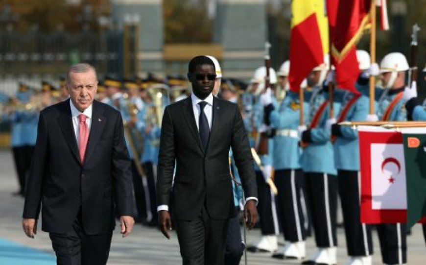 Cumhurbaşkanı Erdoğan, Senegal Cumhurbaşkanı Faye’yi Cumhurbaşkanlığı Külliyesinde Resmi Törenle Karşıladı