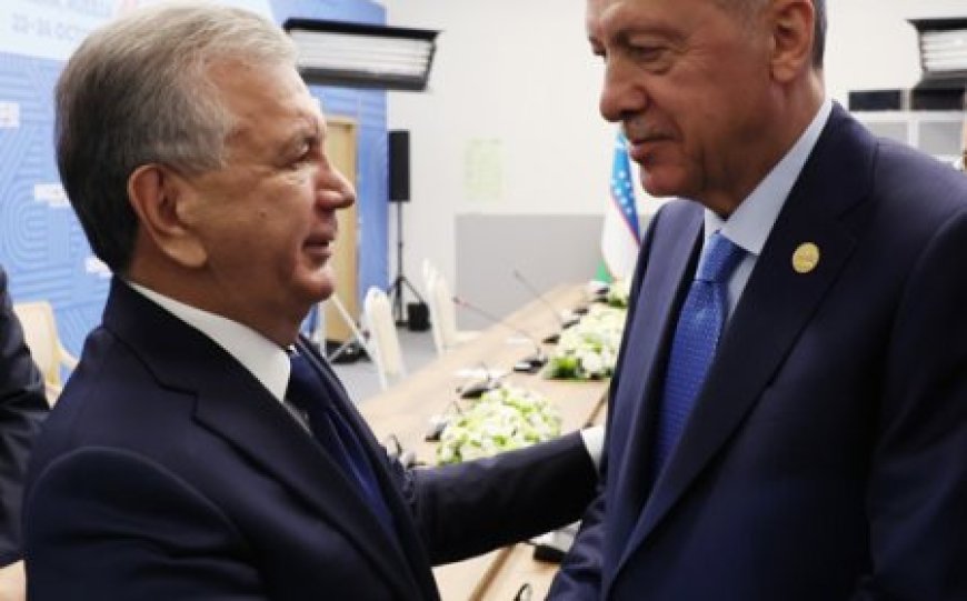 Cumhurbaşkanı Erdoğan ve Özbekistan Cumhurbaşkanı Mirziyoyev Kazan’da Bir Araya Geldi