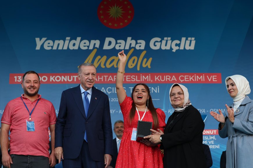 Cumhurbaşkanı Erdoğan: “Deprem Bölgesinde Evine Girmeyen Hak Sahibimiz Kalmayacak”