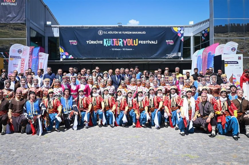 Kültür ve Turizm Bakanı Mehmet Ersoy, Van Kültür Yolu Festivali'nin Açılışını Gerçekleştirdi