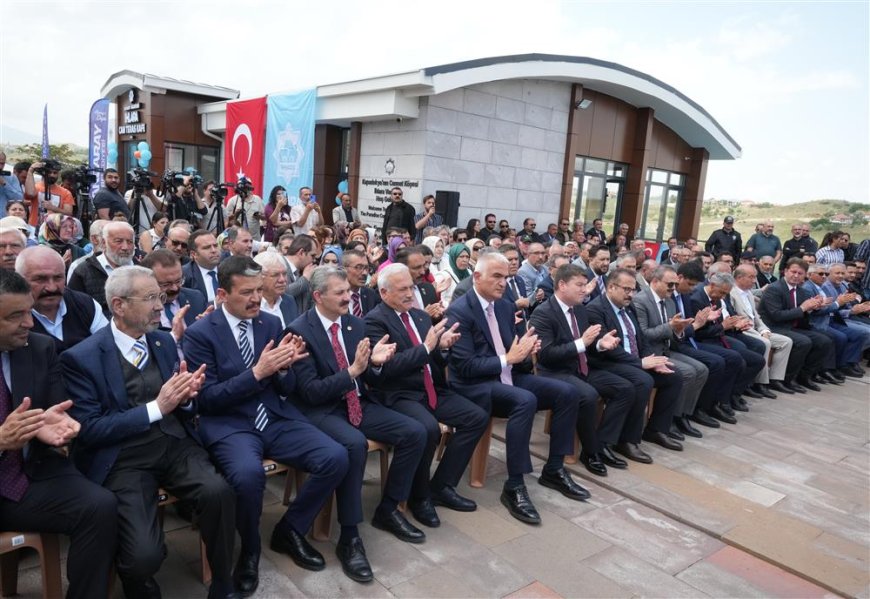 Kültür ve Turizm Bakanı Mehmet Nuri Ersoy, İhlara Vadisi Cam Terası'nın Açılışına Katıldı