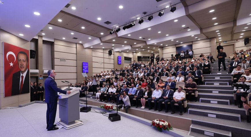 Bakan Işıkhan, İŞKUR'un İşgücü Uyum Programı Tanıtımında: "Türkiye'nin Güçlü Ekonomik Geleceği İçin Çalışıyoruz"