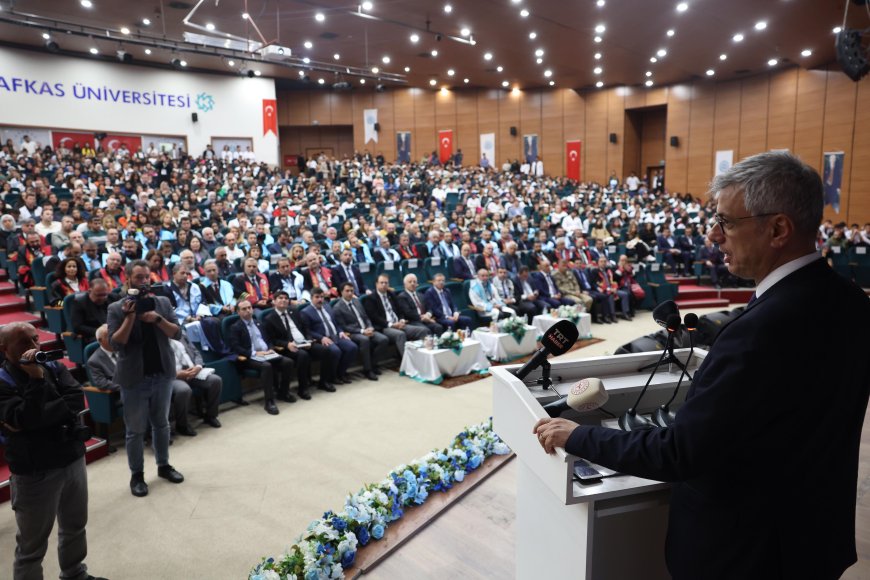 Sağlık Bakanı Prof. Dr. Kemal Memişoğlu’ndan Kars Ziyareti: e-Nabız Güvenliği ve Sağlık Altyapısı Üzerine Açıklamalar