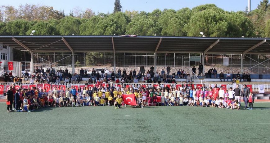 Derince Belediyesi’nden Cumhuriyet Bayramı Coşkusunu Yaşatan Sanatsal, Sportif ve Kültürel Etkinlikler