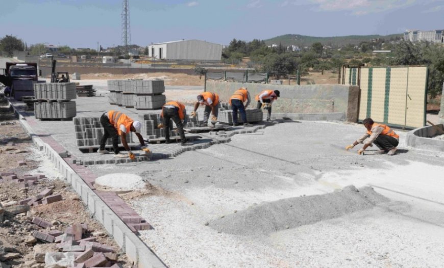 Karaköprü'de Yeni Yollar Kilitli Parke ile Döşeniyor