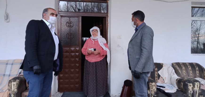 Akyaka Belediyesi’nden Ücretsiz Maske ve Eldiven Dağıtımı