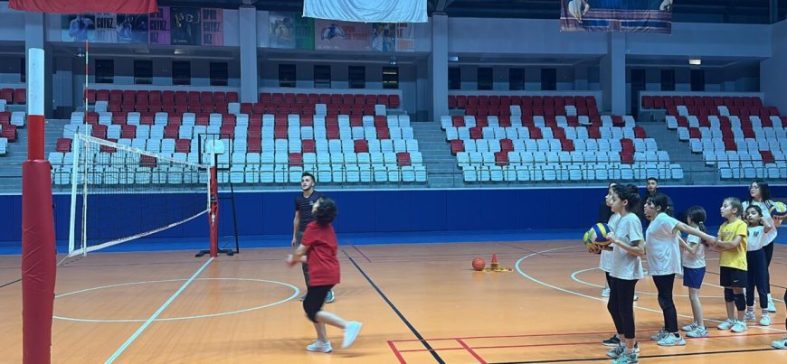 Voleybol Kursları Başladı