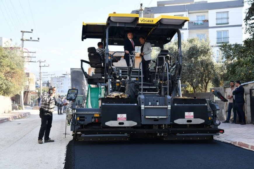 Hilmi Karaboran Caddesi'nde Sıcak Asfalt Serim Çalışmaları Başladı