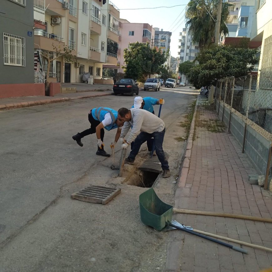 Silifke Belediyesi Mazgal ve Rögar Temizliği ile Kış Hazırlıklarına Başladı