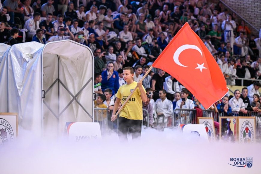 Ümraniye Belediyesi Judo Takımı, Bosna’dan 15 Madalya İle Döndü