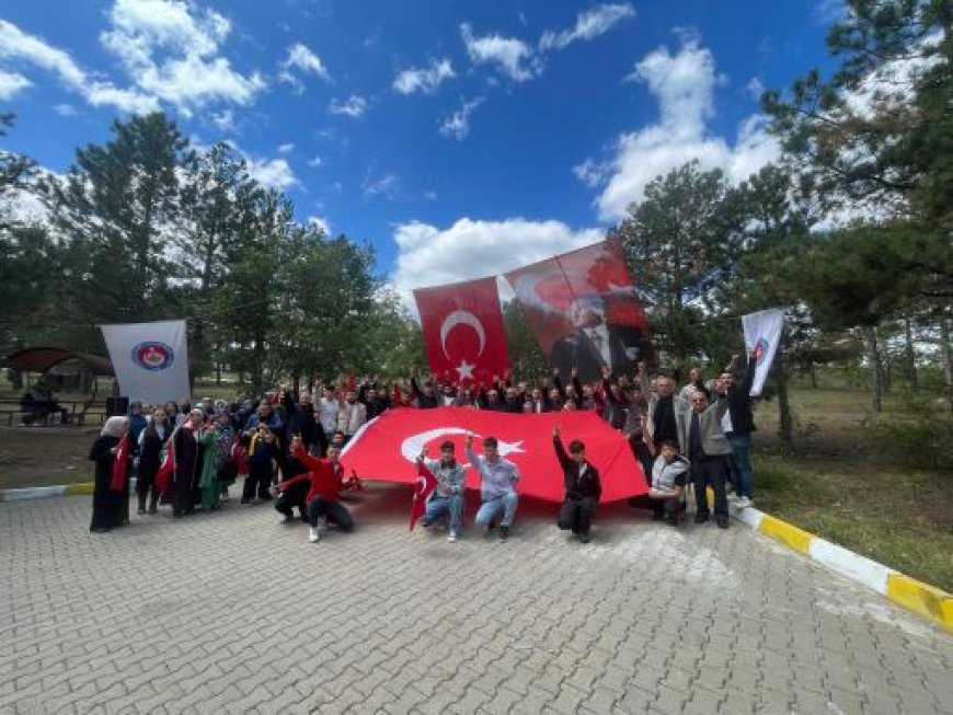 TÜRKAV Çankırı Şubesi, 13. Geleneksel Türkçülük Yürüyüşü ve Hıdırellez Bayramı Etkinliği Düzenledi