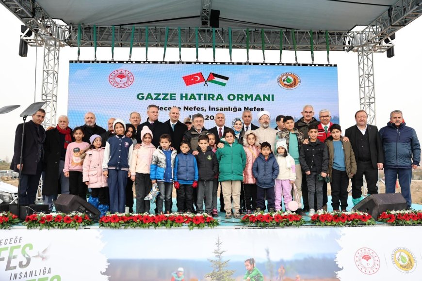 Bakan Göktaş, Gazze Hatıra Ormanı’na Fidan Dikti