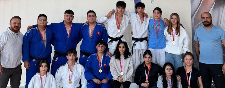 Karaman’da Okul Sporları Gençler Judo İl Birinciliği Müsabakaları Tamamlandı