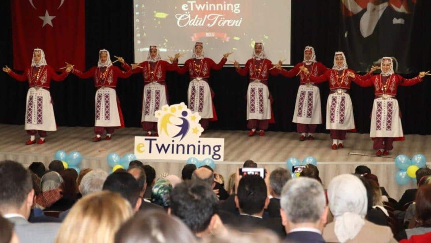 Bolu'da Başarılı eTwinning Projeleri Ödüllendirildi