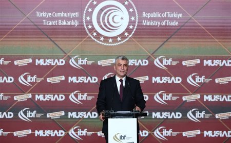 Ticaret Bakanı Ömer Bolat, 28. Uluslararası İş Forumu’nda Konuştu