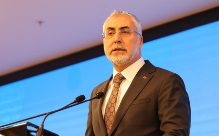 Bakan Vedat Işıkhan Müslüman Sağlık Topluluklarının 9. Kongresi’ne Katıldı