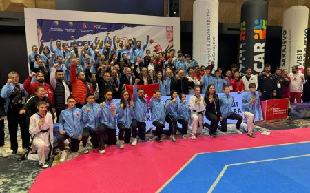 Bakan Osman Aşkın Bak, Milli Tekvandocuları Avrupa Şampiyonasındaki Başarıları İçin Tebrik Etti