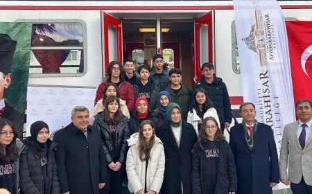 Afyonkarahisar’da Vagon Kafe Hizmete Açıldı