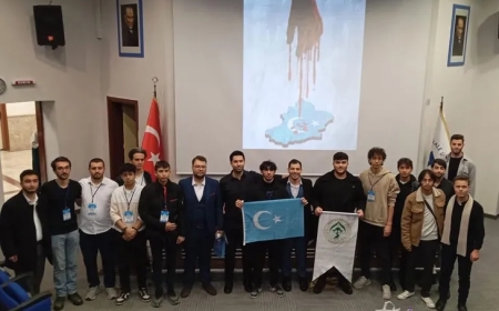 Doğu Türkistan’daki Zulüm Pamukkale Üniversitesi’nde Konuşuldu