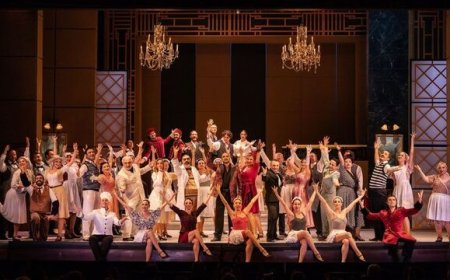 'Deli Dolu' Operetinin Prömiyeri Süreyya Operası'nda Yapıldı