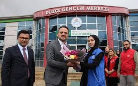 Düzcespor Forması Hediyesi ve Gençlere Mesajlar