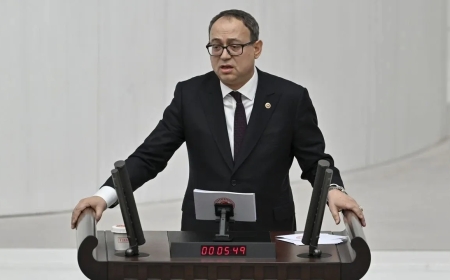 Milliyetçi Hareket Partisi Genel Başkan Yardımcısı ve Samsun Milletvekili Prof. Dr. İlyas Topsakal: 'Eğitimde Türkçe ve Kültürümüzün Kodlarını Koruyarak Geleceğe Yön Vermeliyiz'